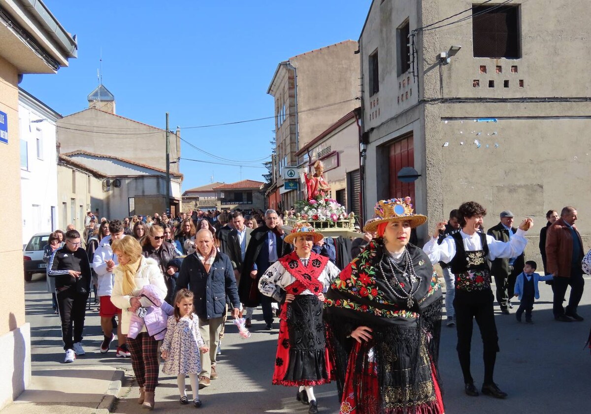 Babilafuente Saca A San Blas En Procesión | La Gaceta De Salamanca